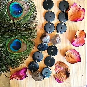 Bohemian tumbled stone fashion necklace